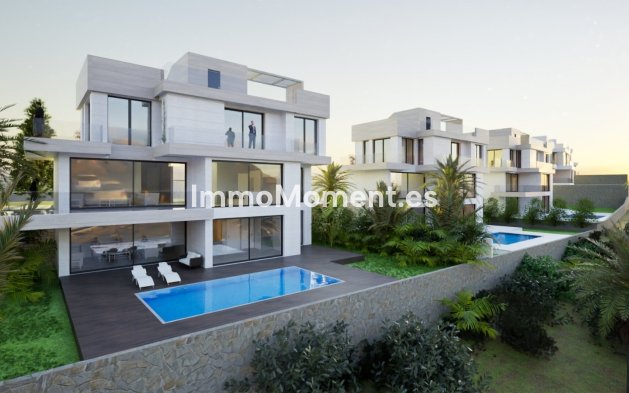 Villa - Obra nueva - Estepona  - Estepona