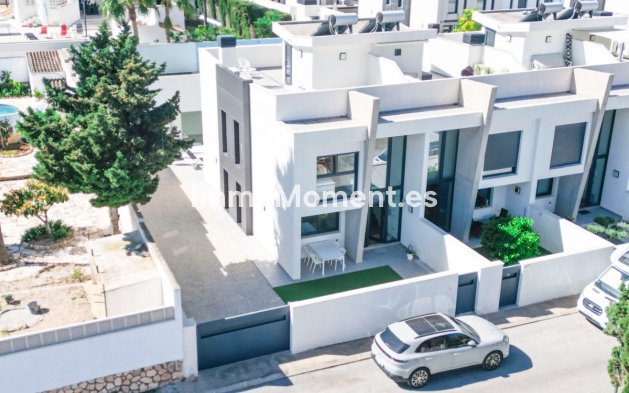 Villa - Resale - Alfaz del Pi - Albir