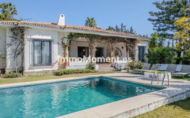 Villa - Resale - El Paraiso - New Golden Mile