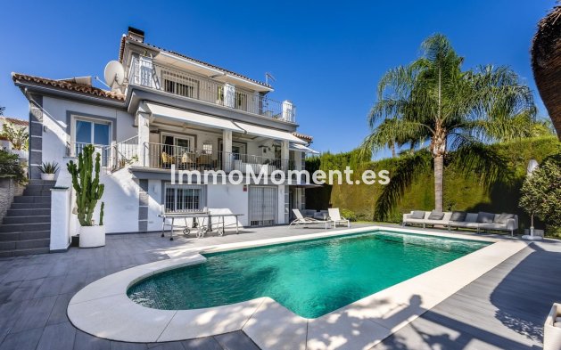 Villa - Resale - Inland  - Alhaurín el Grande Centro