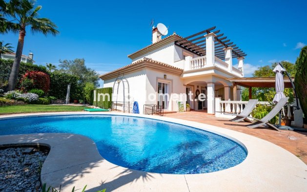 Villa - Resale - Inland  - Coín