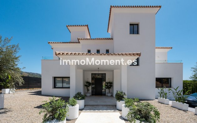 Villa - Resale - Marbella - Elviria