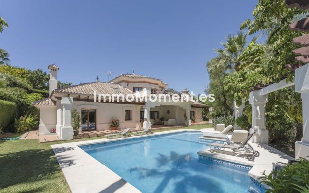 Villa - Resale - Marbella - Nueva Andalucía