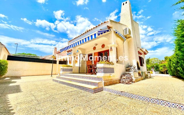 Villa - Resale - Orihuela - La Zenia