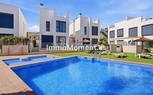 Villa - Resale - Orihuela - Punta Prima