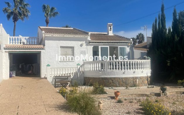 Villa - Resale - Torrevieja - Torrevieja Centro