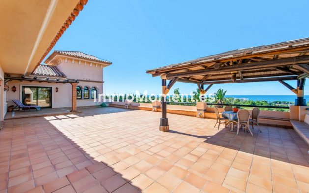 Villa - Reventa - Estepona  - Estepona Centro