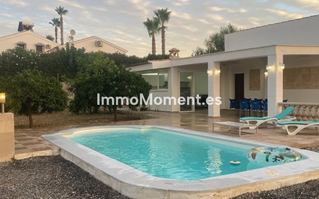 Villa - Reventa - Interior  - Alhaurín el Grande Centro