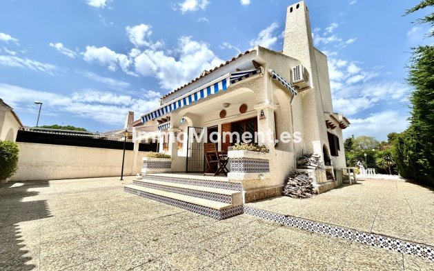 Villa - Revente - Orihuela - La Zenia
