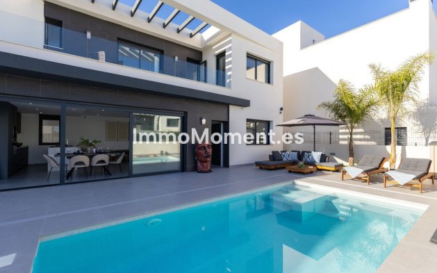 Villa - Wiederverkauf - Algorfa - La Finca Golf