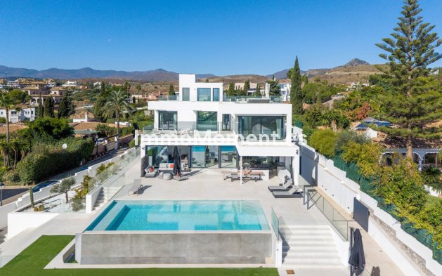 Villa - Wiederverkauf - Benahavís - Benahavís Centro