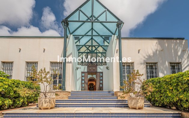 Villa - Wiederverkauf - Benalmadena - Benalmadena Centro