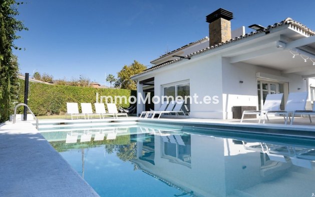 Villa - Wiederverkauf - Benalmadena - Benalmadena Centro