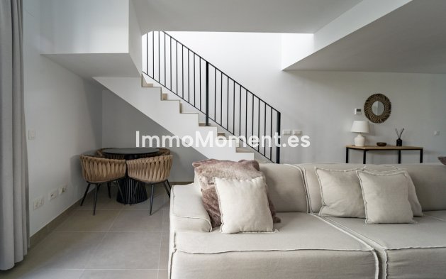 Villa - Wiederverkauf - Estepona  - Cancelada