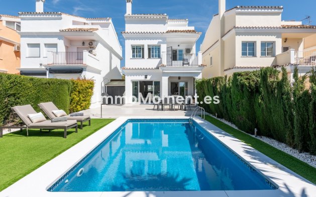 Villa - Wiederverkauf - Estepona  - New Golden Mile