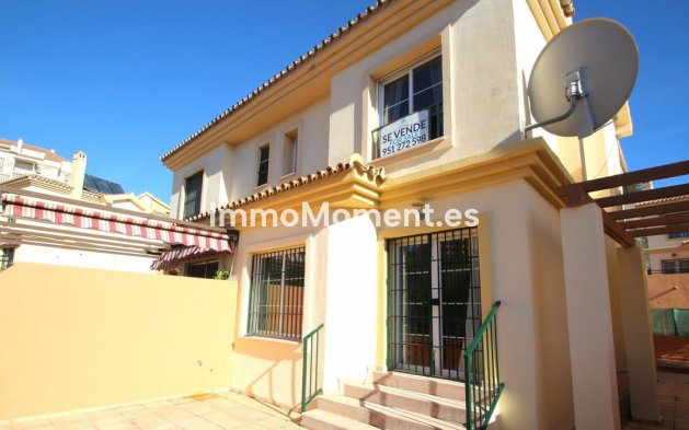 Villa - Wiederverkauf - Fuengirola - Los Pacos