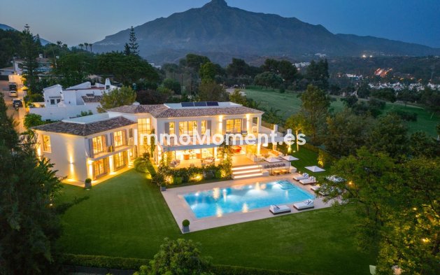 Villa - Wiederverkauf - Marbella - Aloha