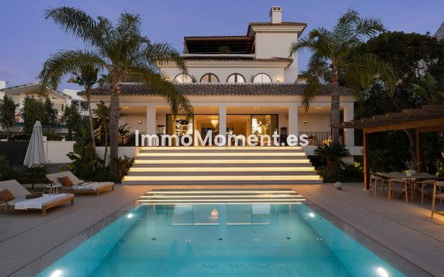Villa - Wiederverkauf - Marbella - Nueva Andalucía