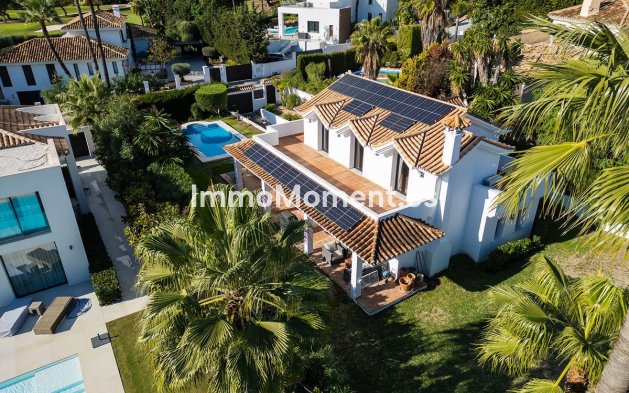 Villa - Wiederverkauf - Marbella - Nueva Andalucía