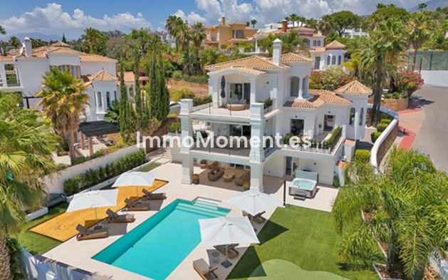 Villa - Wiederverkauf - Marbella - Nueva Andalucía