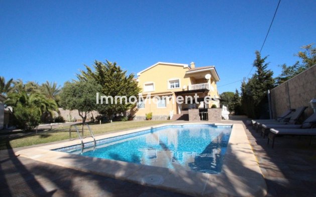 Villa - Wiederverkauf - Orihuela - Cabo Roig