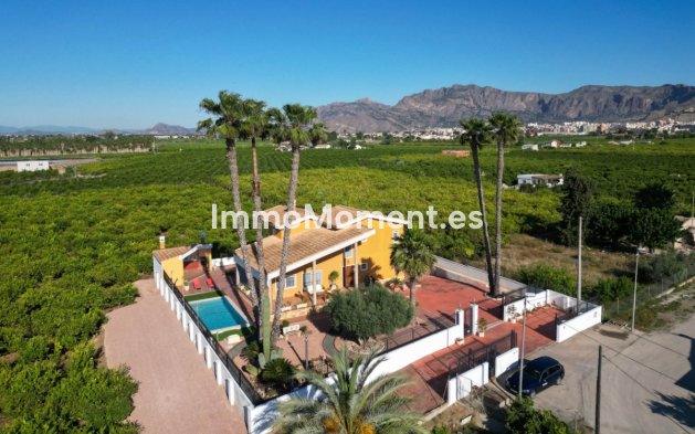 Villa - Wiederverkauf - Orihuela - Orihuela Centro
