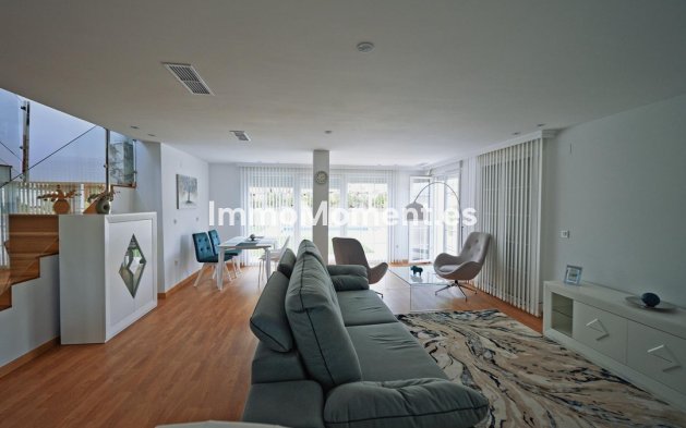 Villa - Wiederverkauf - Polop - Polop Centro