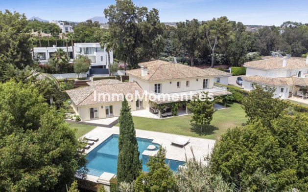 Villa - Wiederverkauf - Sotogrande - Sotogrande Costa