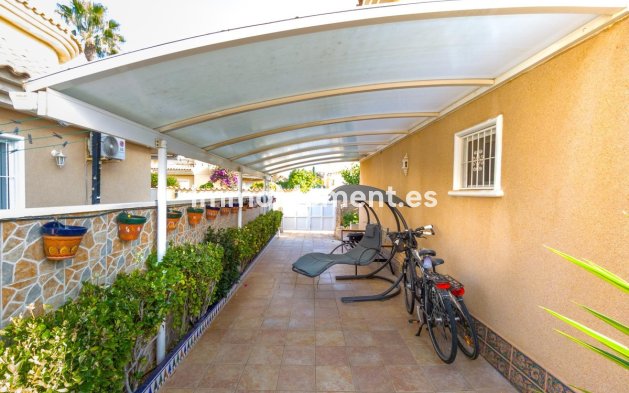 Villa - Wiederverkauf - Torrevieja - Torrevieja Centro