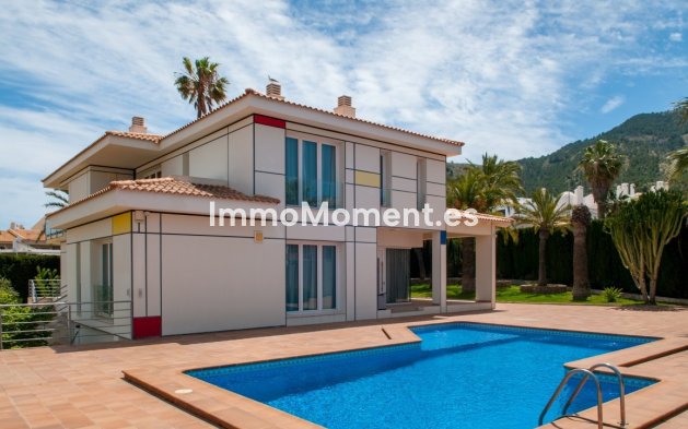 Vrijstaande villa - Bestaande woning - Alfaz del Pi - Albir