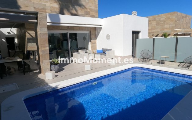 Vrijstaande villa - Bestaande woning - Algorfa - Algorfa Centro