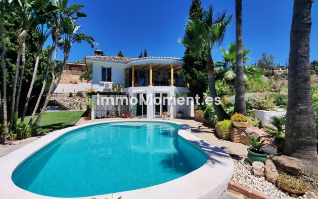 Vrijstaande villa - Bestaande woning - Benalmadena - Benalmadena Centro