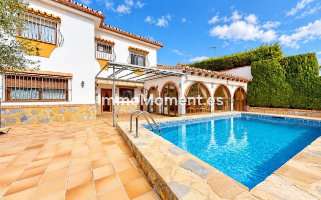 Vrijstaande villa - Bestaande woning - Benalmadena - Benalmadena Centro