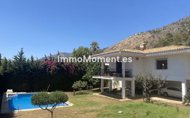Vrijstaande villa - Bestaande woning - Benalmadena - La Capellania