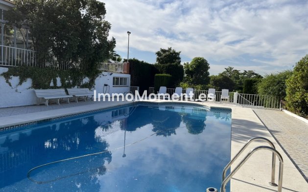 Vrijstaande villa - Bestaande woning - Binnenland  - Alhaurín de la Torre