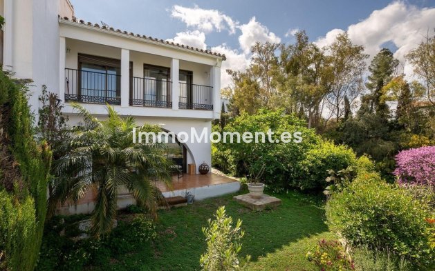 Vrijstaande villa - Bestaande woning - Binnenland  - Alhaurín el Grande Centro