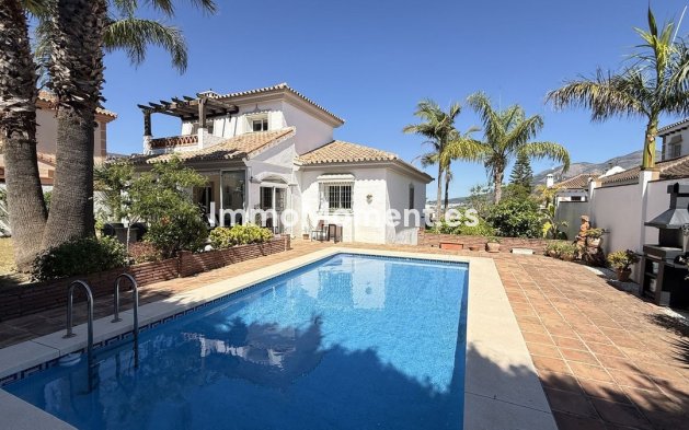 Vrijstaande villa - Bestaande woning - Binnenland  - RSO-94680