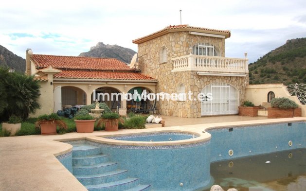 Vrijstaande villa - Bestaande woning - Calpe - la Canuta