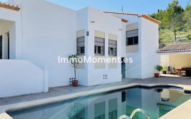 Vrijstaande villa - Bestaande woning - Denia - Denia Centro