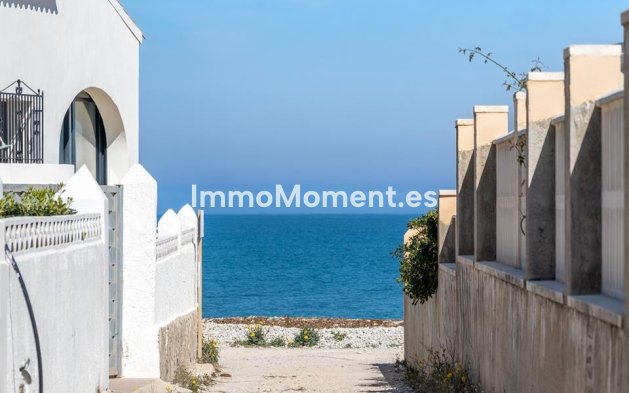 Vrijstaande villa - Bestaande woning - Denia - Denia Centro