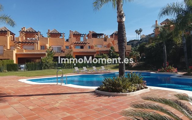 Vrijstaande villa - Bestaande woning - El Paraiso - New Golden Mile