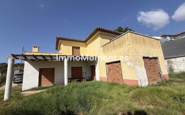 Vrijstaande villa - Bestaande woning - Estepona  - Estepona Centro