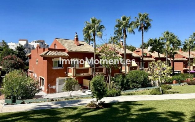 Vrijstaande villa - Bestaande woning - Estepona  - Estepona Centro