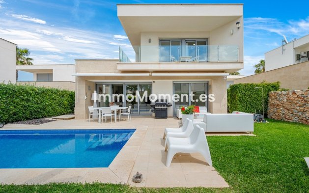 Vrijstaande villa - Bestaande woning - Jacarilla - Jacarilla