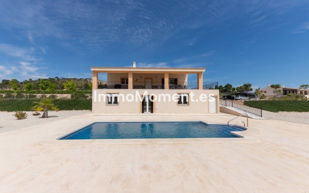 Vrijstaande villa - Bestaande woning - La Romana - La Romana Centro