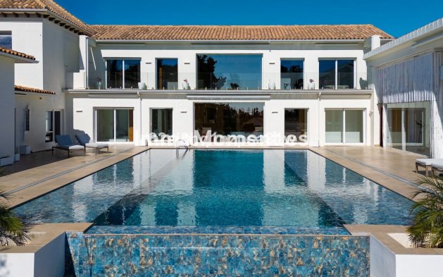 Vrijstaande villa - Bestaande woning - Marbella - Guadalmina Alta