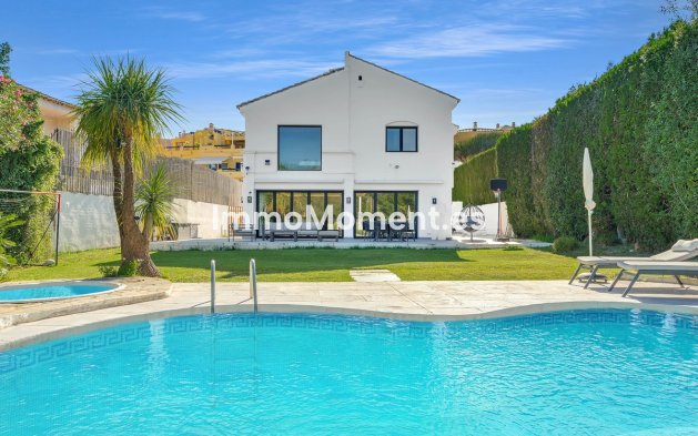 Vrijstaande villa - Bestaande woning - Marbella - Guadalmina Alta