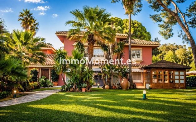 Vrijstaande villa - Bestaande woning - Marbella - Guadalmina Baja