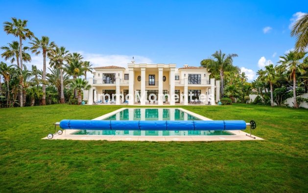 Vrijstaande villa - Bestaande woning - Marbella - Guadalmina Baja