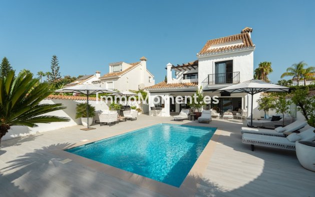 Vrijstaande villa - Bestaande woning - Marbella - Nueva Andalucía